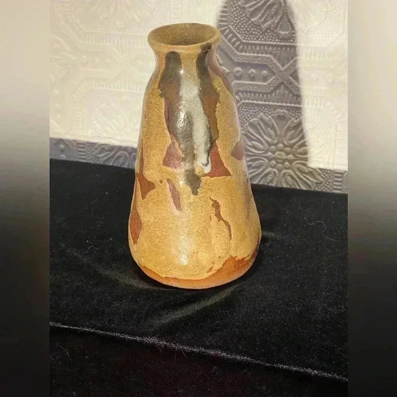 Tan brown ceramic flower bud vase 70s signed by artist pottery - Picture 3 of 11